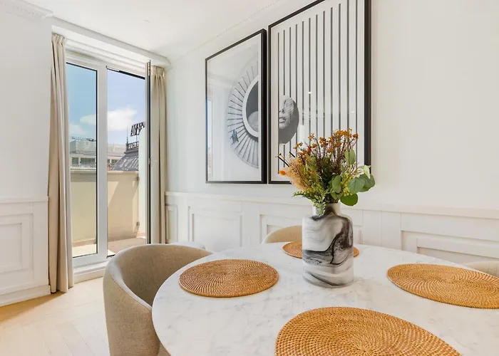 Daire Ave Liberdade Restauradores Deluxe *