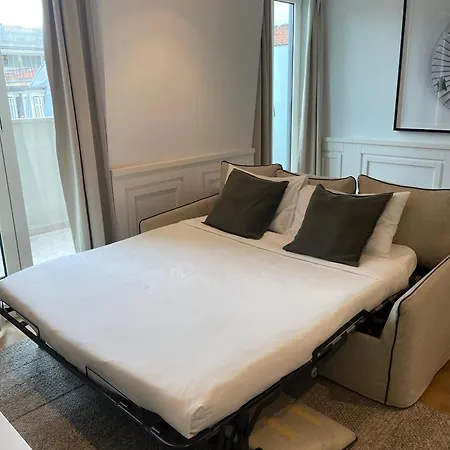 Ave Liberdade Restauradores Deluxe * Lissabon